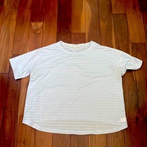 new balance t-shirt